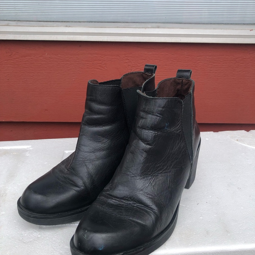 TLB  Mallorca Women’s Black Leather Ankle Boots Size 41/10.5US - Picture 13 of 16